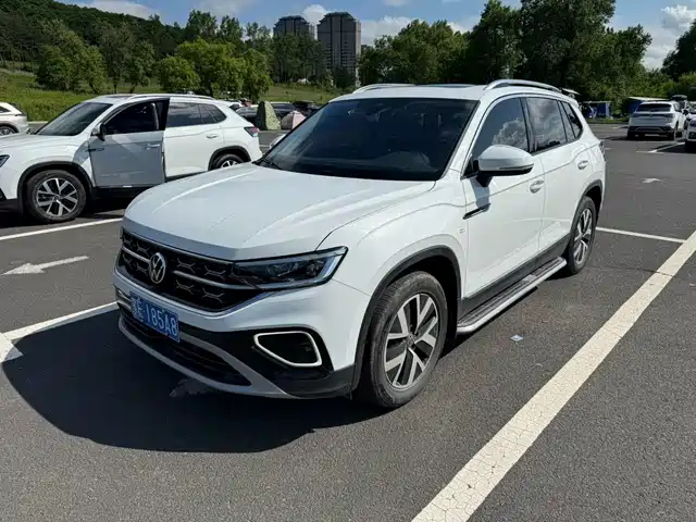 2023 Volkswagen Tayron