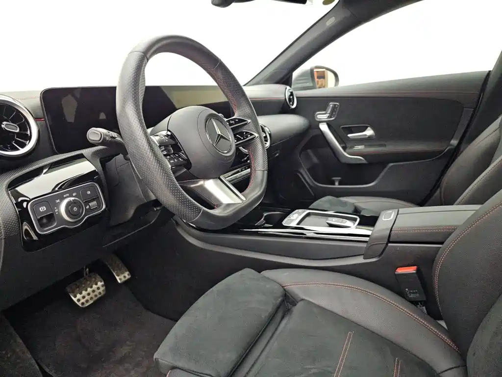 Mercedes-Benz CLA (Import) — миниатюра 6