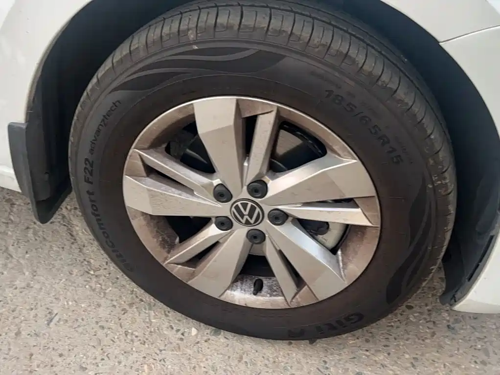 Volkswagen Polo — миниатюра 6