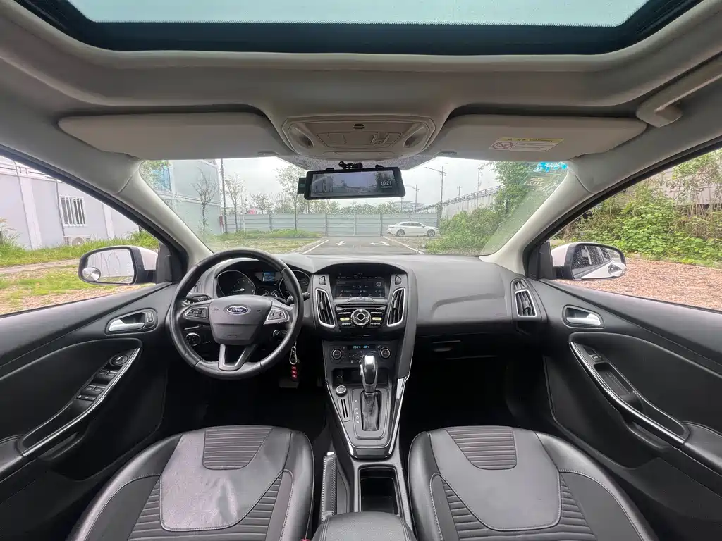 Ford Focus — миниатюра 5