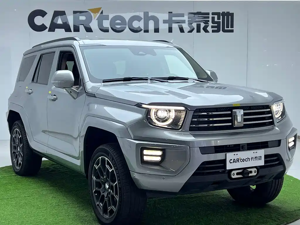 TANK TANK 700 NEW ENERGY