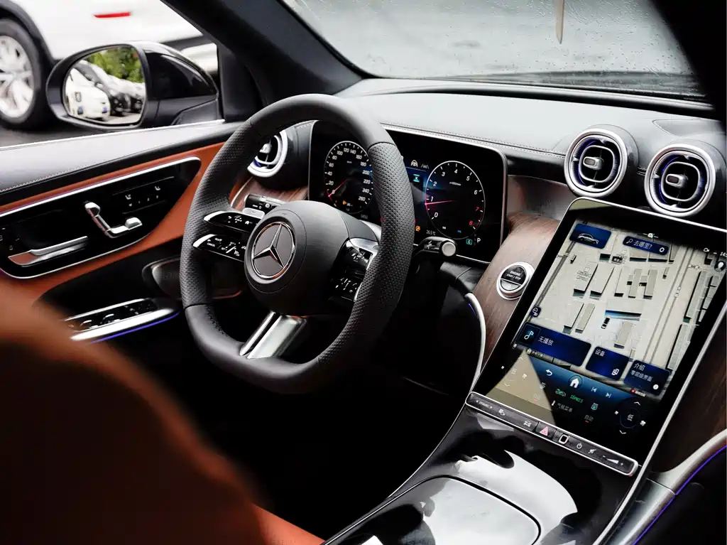 Mercedes-Benz GLC — миниатюра 16