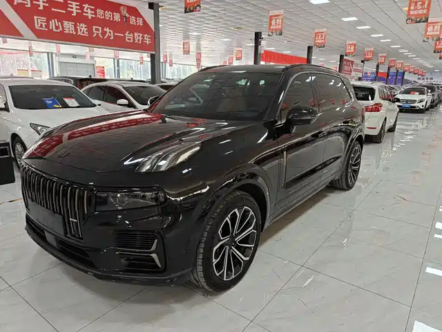 LYNK  &CO. 09 EM P 2024