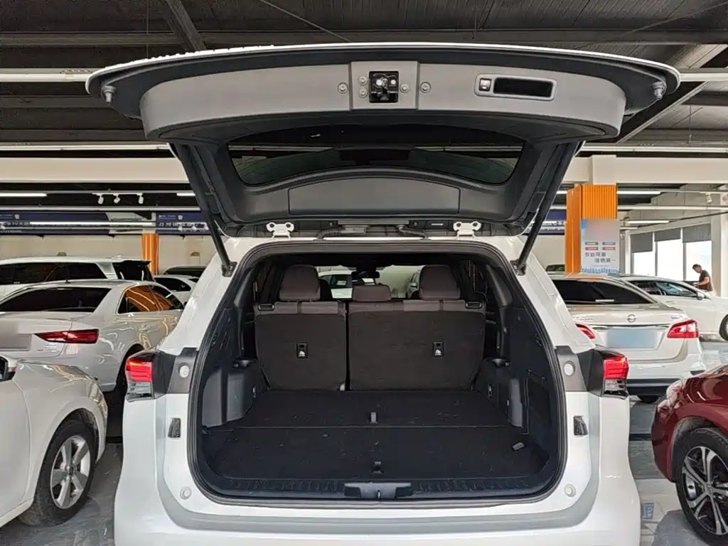 Toyota Crown Kluger — миниатюра 19
