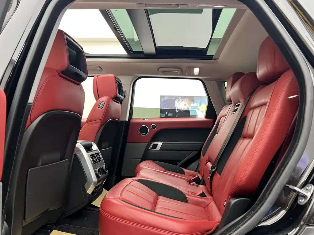 Land Rover Range Rover Sport 2020 3.0 L6 HSE DYNAMIC