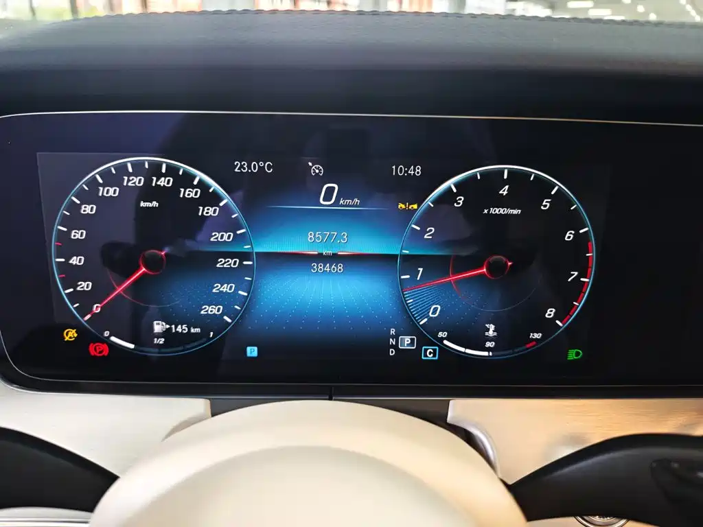 Mercedes-Benz E-Class (Import) — миниатюра 8