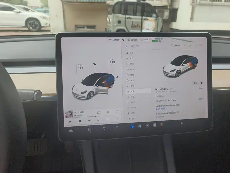 Tesla Model 3 — миниатюра 14
