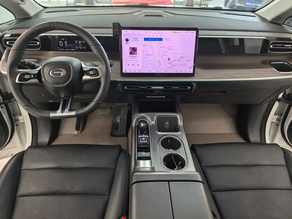 GAC Motor Trumpchi E8 PHEV — миниатюра 10