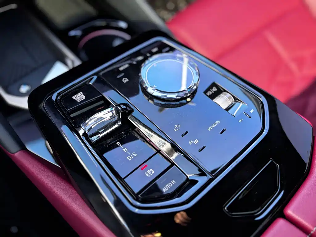 BMW 5 Series — миниатюра 20