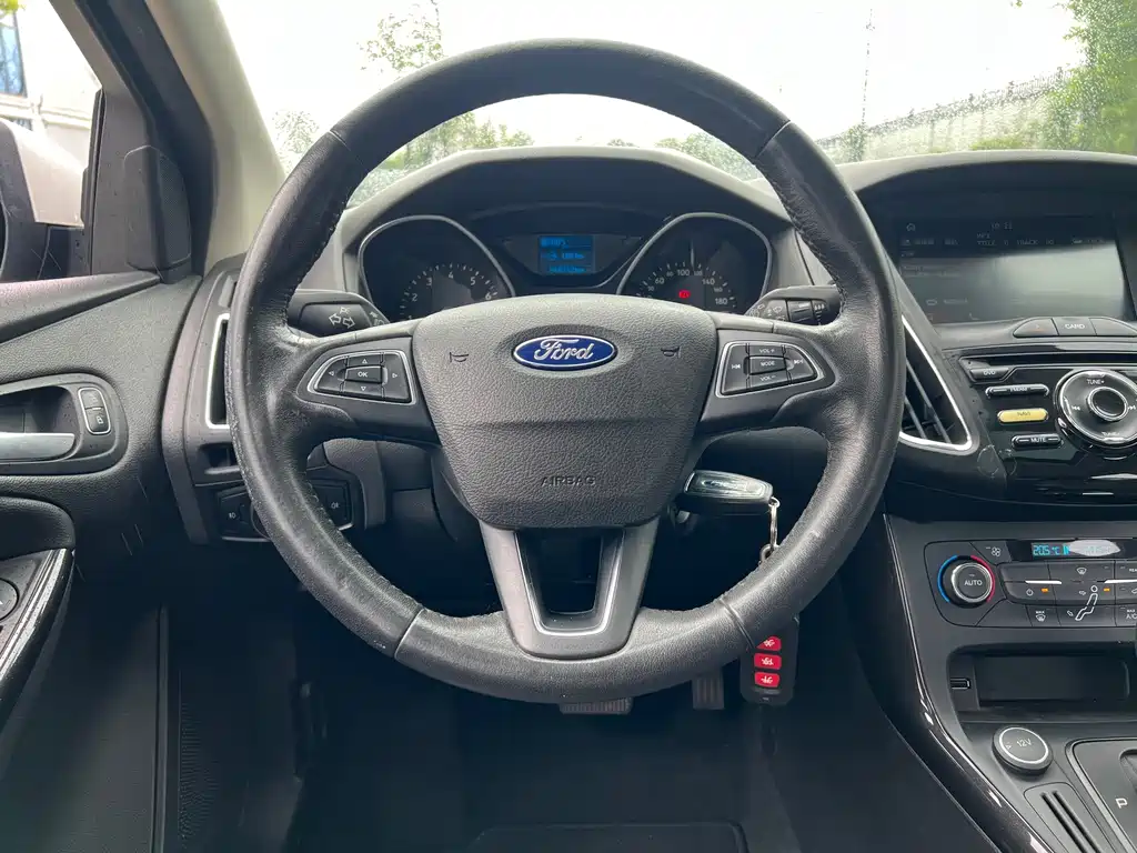 Ford Focus — миниатюра 4