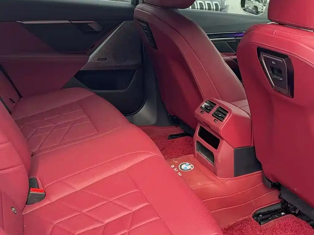 BMW 5 Series — миниатюра 3