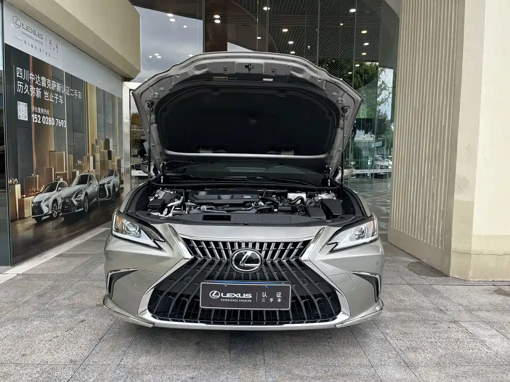 Lexus ES — миниатюра 6