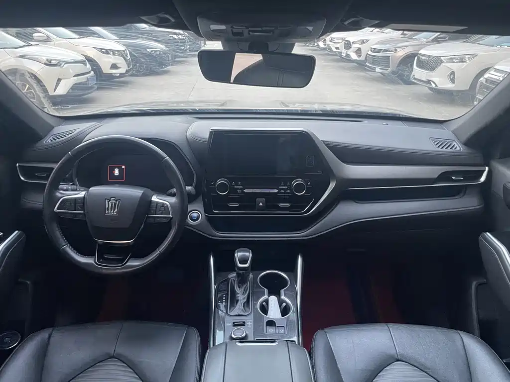 Toyota Crown Kluger — миниатюра 5