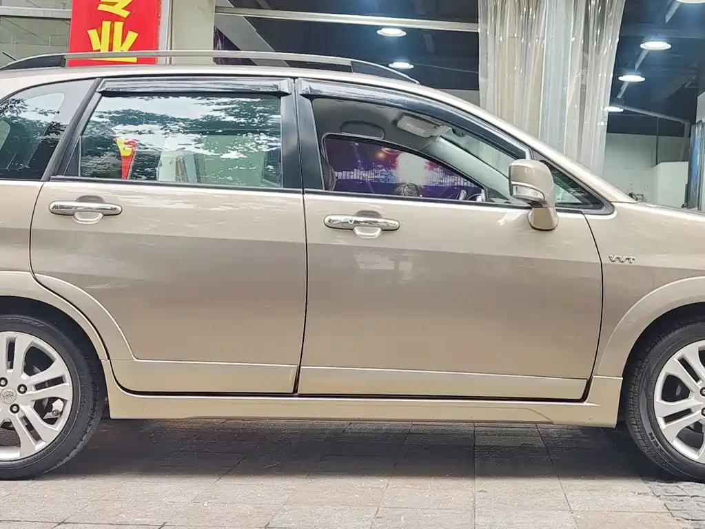 Suzuki Liana A6 — миниатюра 4