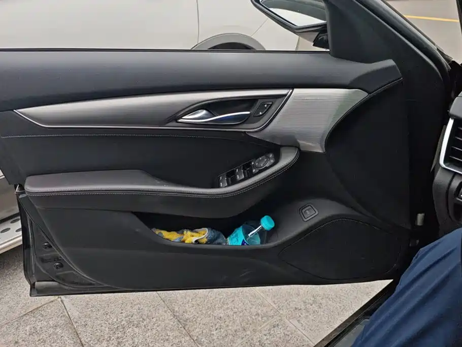 Cadillac CT5 — миниатюра 7