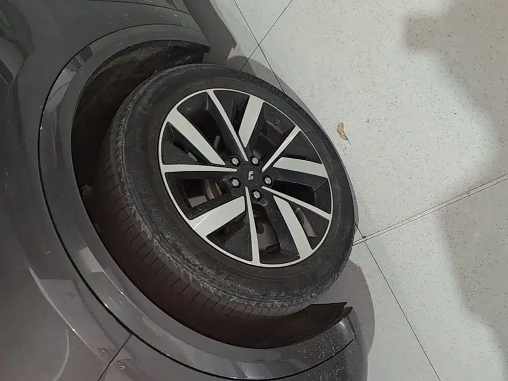 Li Auto Li L8 — миниатюра 23