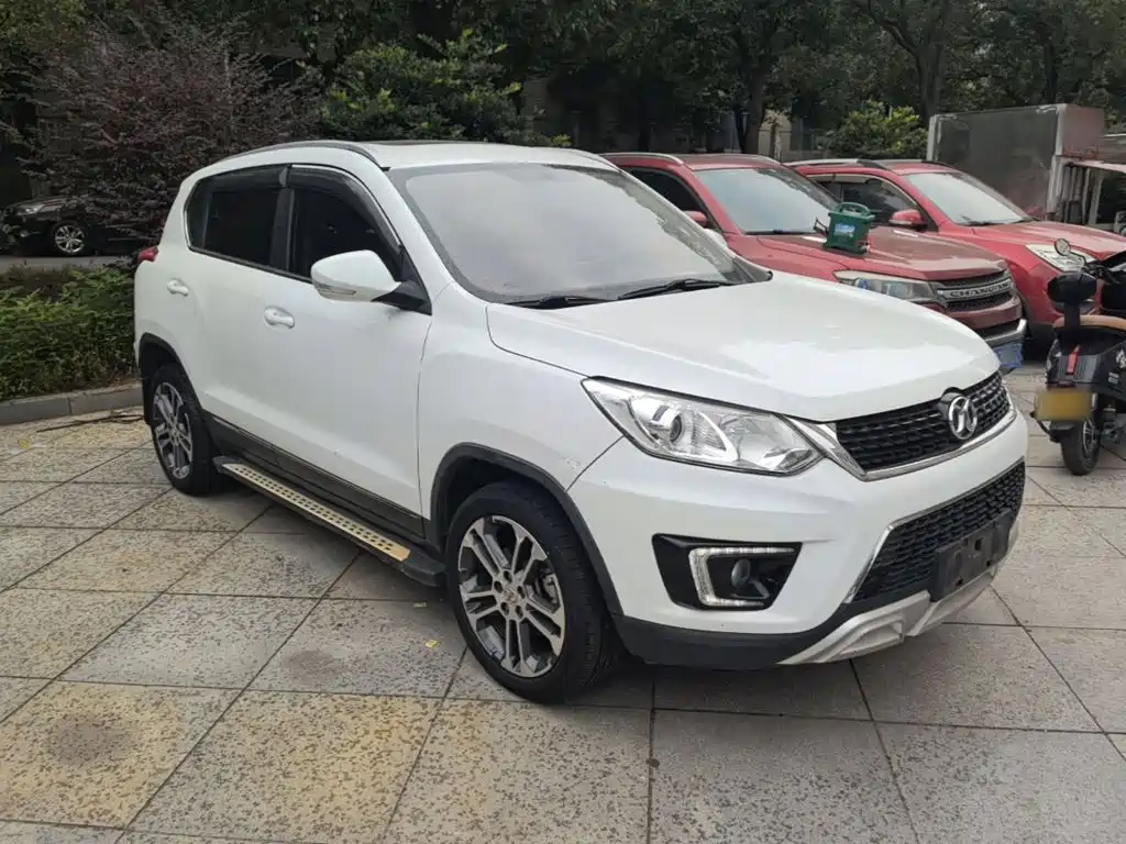 BAIC Senova X35 — миниатюра 4