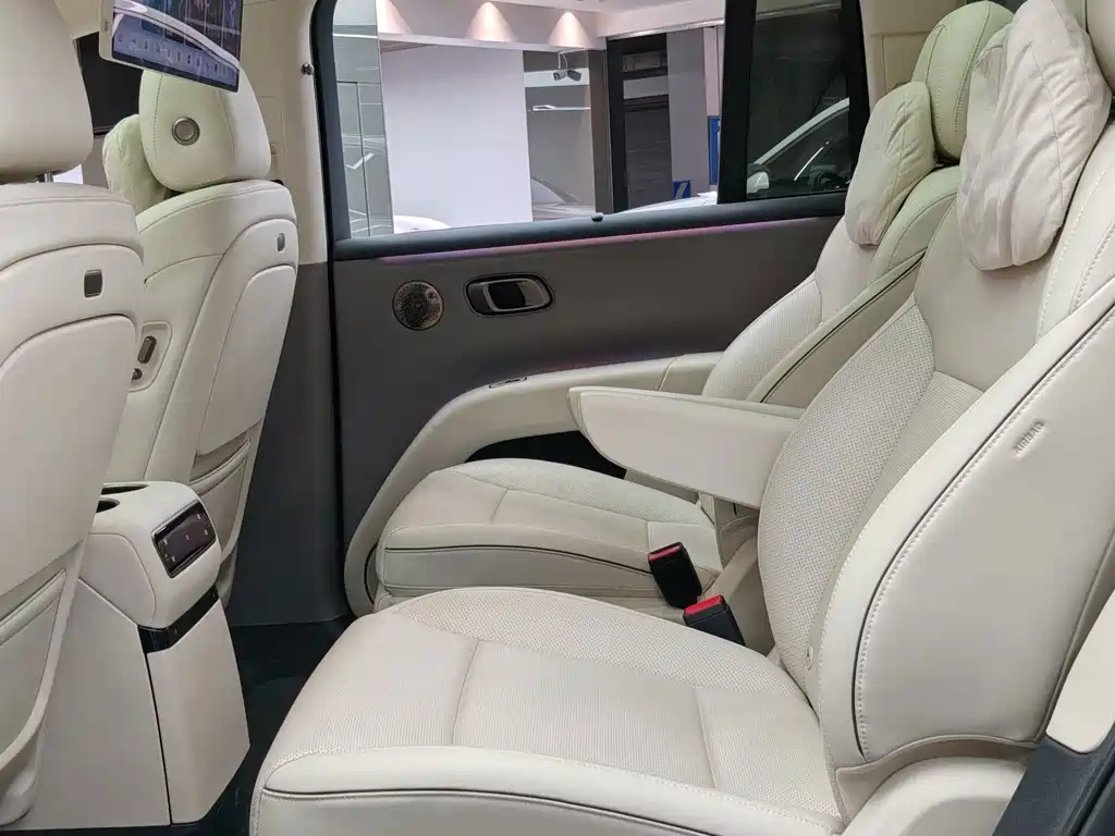 Li Auto Li i8 — миниатюра 13
