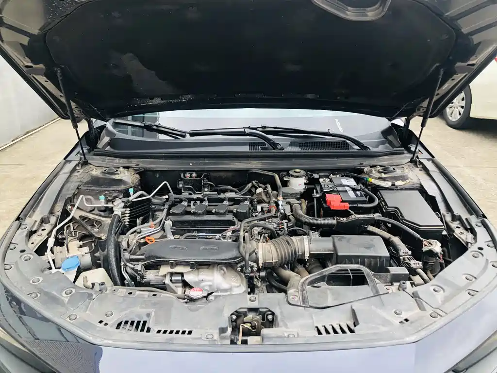 Honda Accord — миниатюра 17