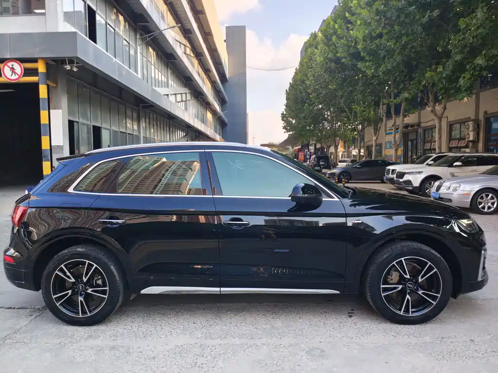 Audi Q5L — миниатюра 4