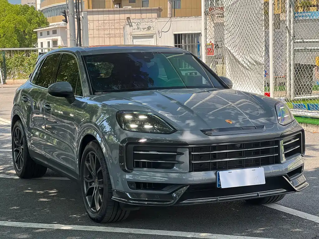 Porsche Cayenne — миниатюра 3