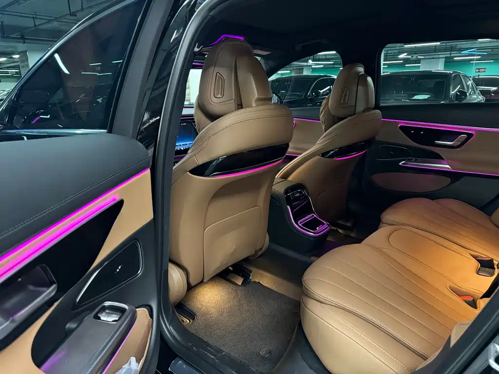 Mercedes-Benz E-Class — миниатюра 10