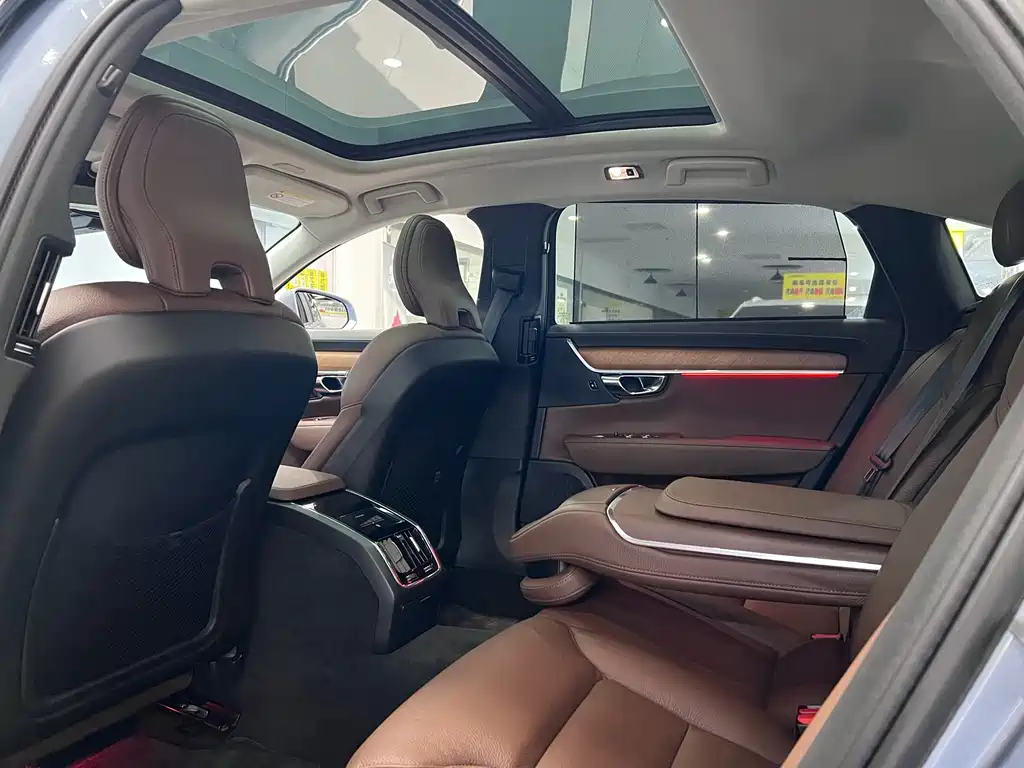 Volvo S90 — миниатюра 15
