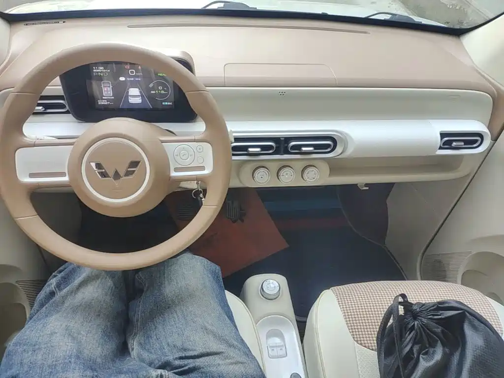Wuling MINIEV — миниатюра 10