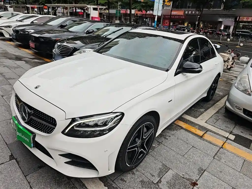 Mercedes-Benz C-Class 2021