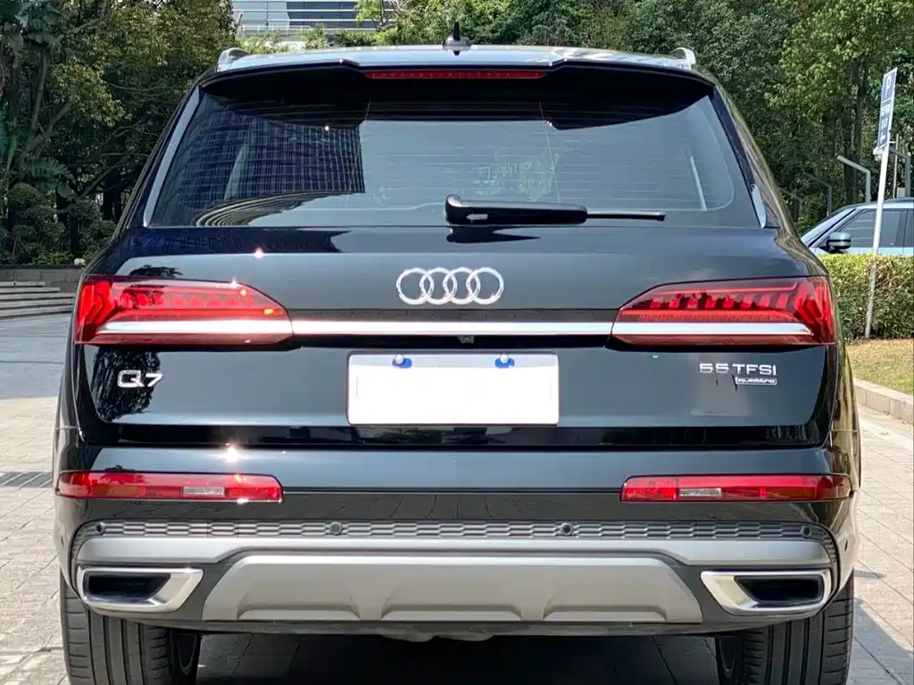 Audi Q7 — миниатюра 5