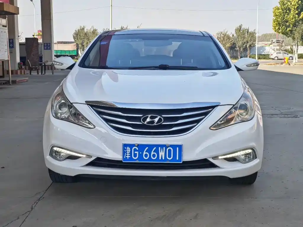 Hyundai Sonata — миниатюра 3