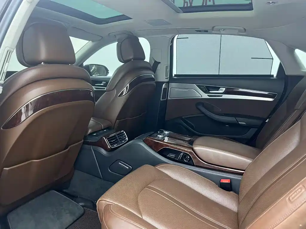 Audi A8 2011 A8L 3.0 TFSI quattro Luxury (245kW