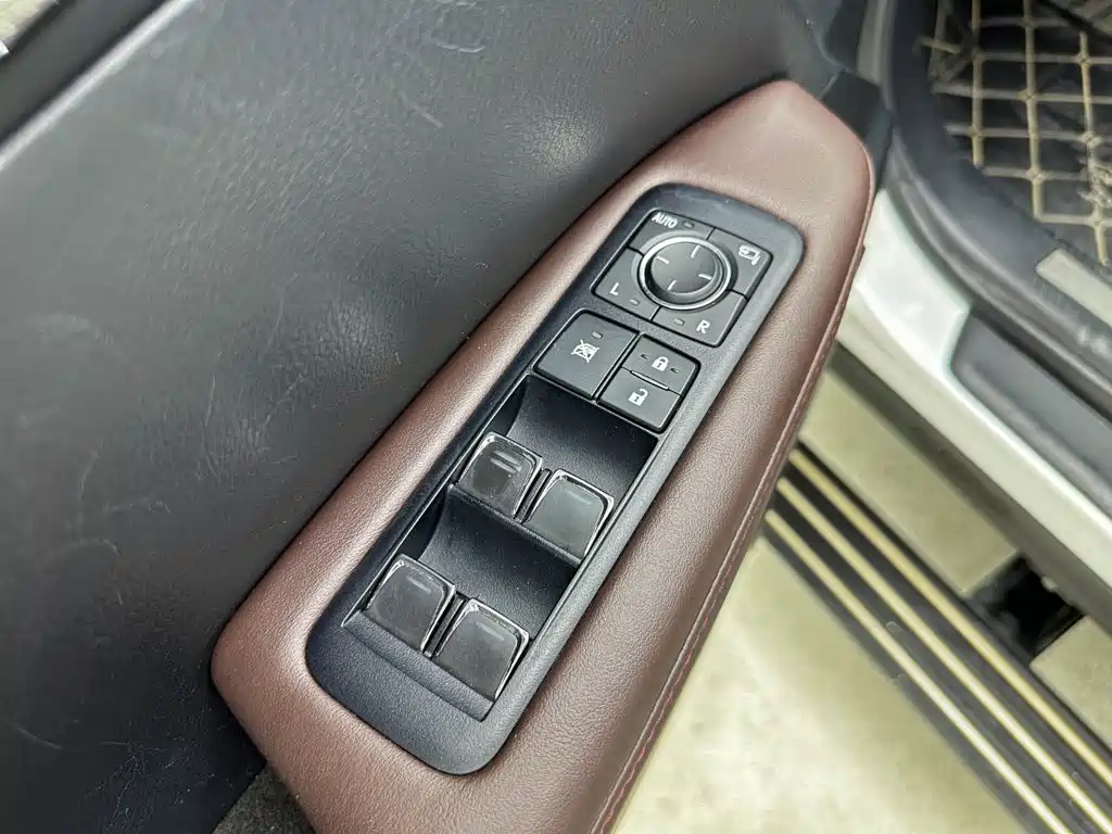 Lexus RX — миниатюра 18