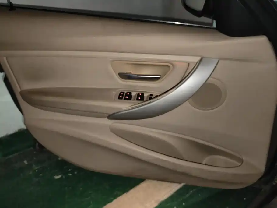 BMW 3 Series — миниатюра 7