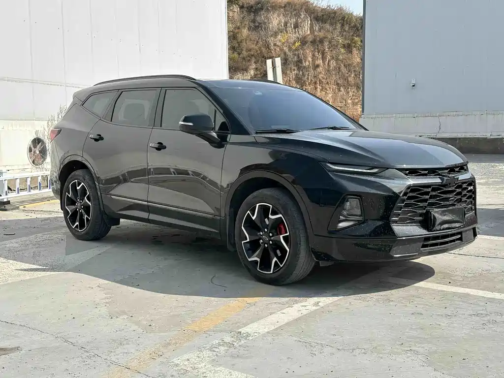 Chevrolet Blazer — миниатюра 3