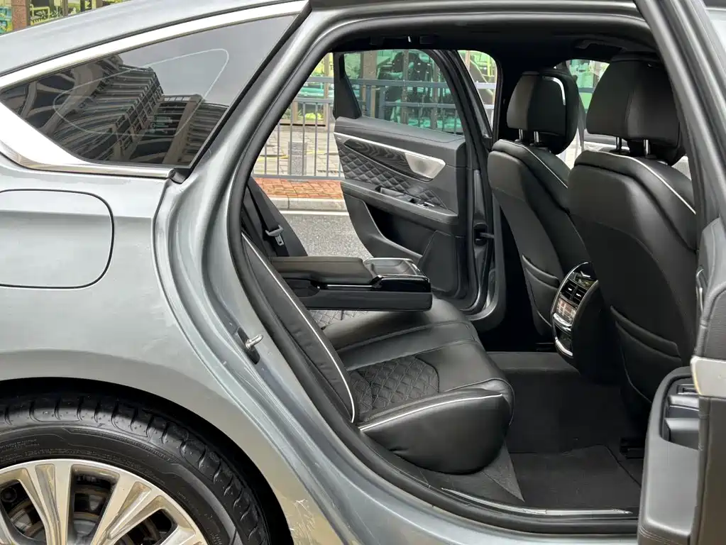 Cadillac CT6 — миниатюра 11