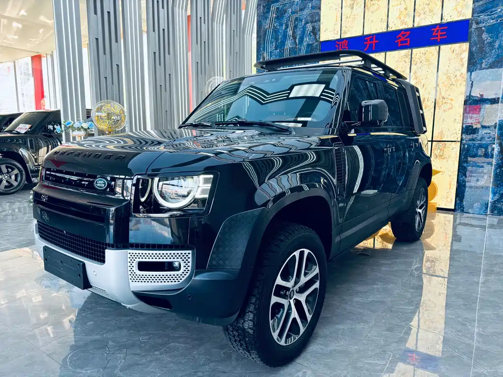 Land Rover Defender 2024