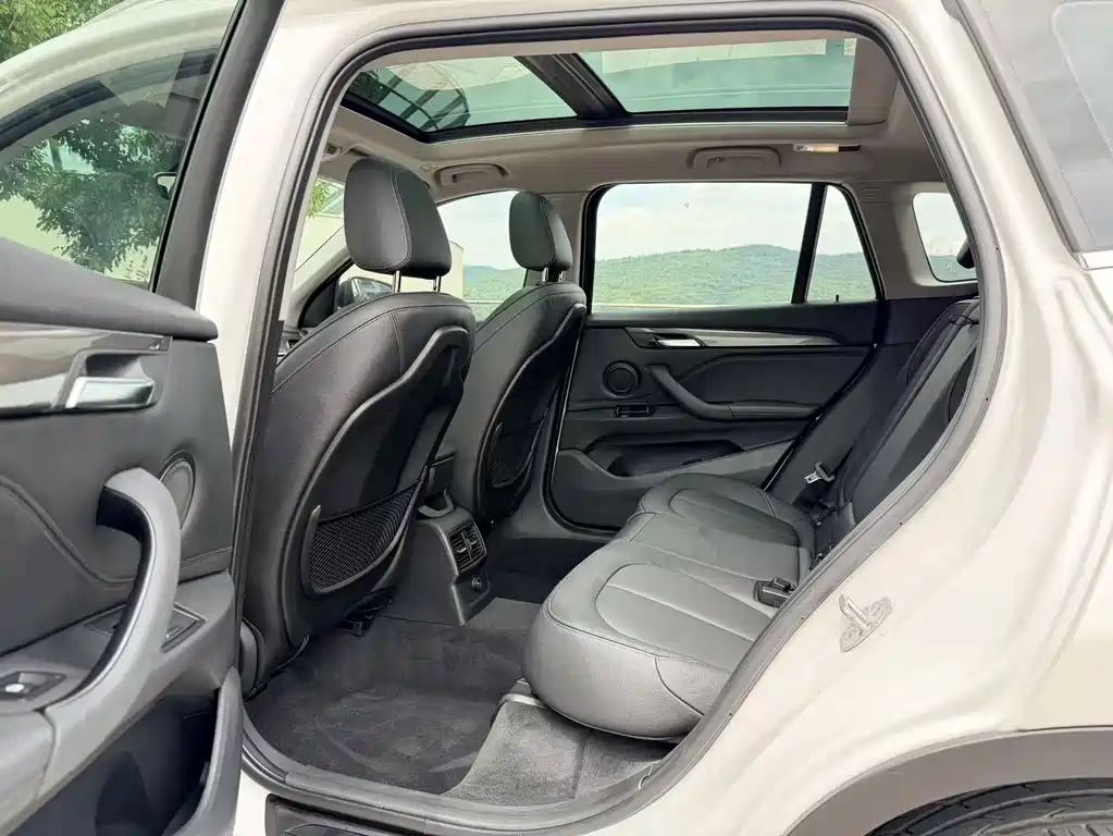 BMW X1 — миниатюра 8