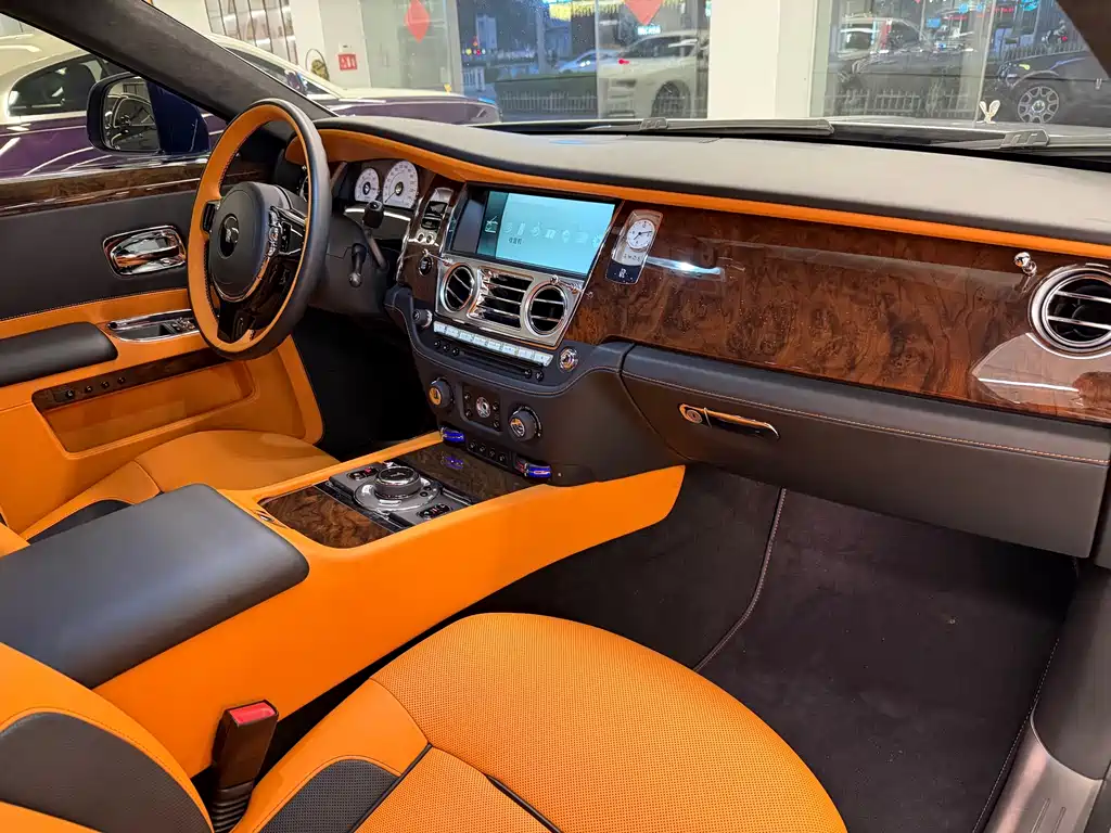 Rolls-Royce Ghost — миниатюра 10