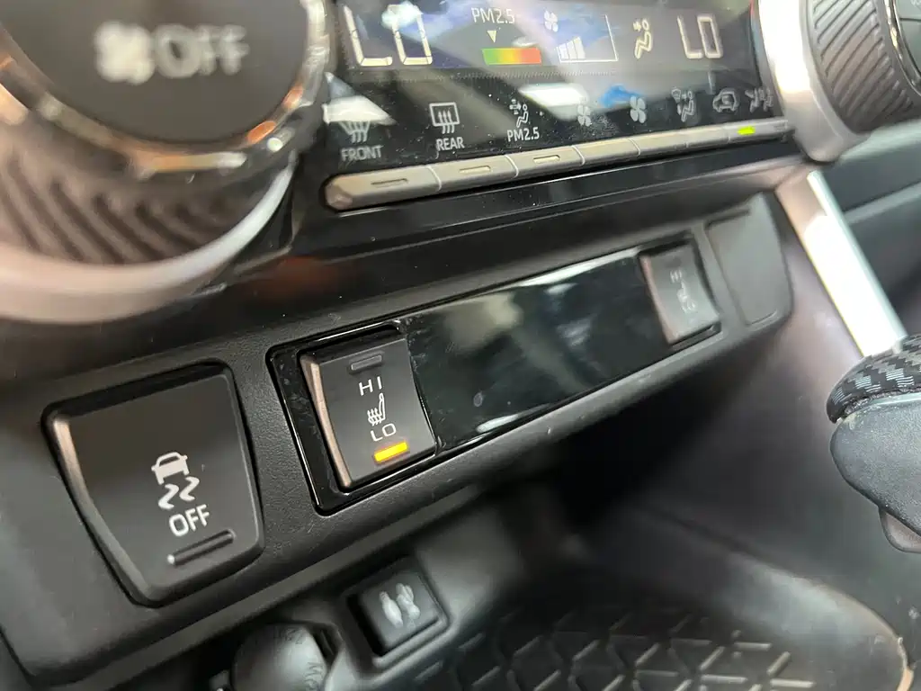 Toyota Wildlander New Energy — миниатюра 14