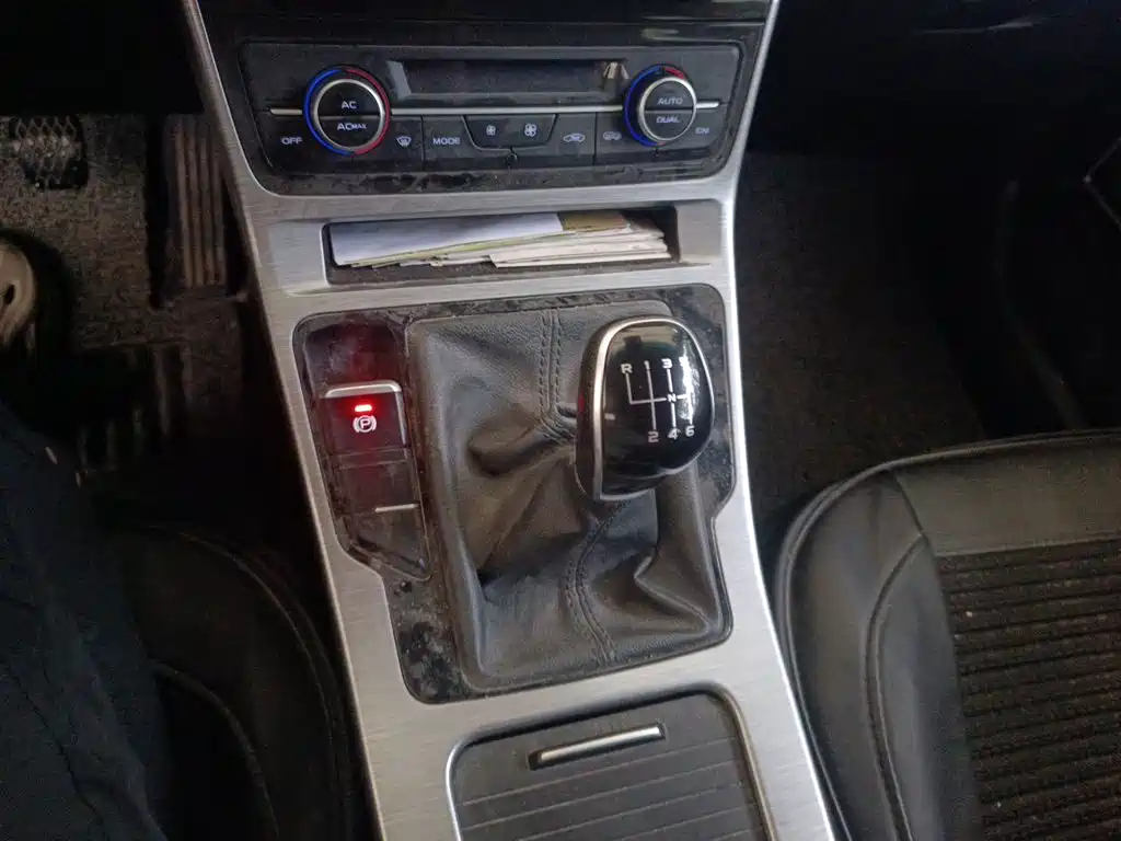 Geely Emgrand GS — миниатюра 10