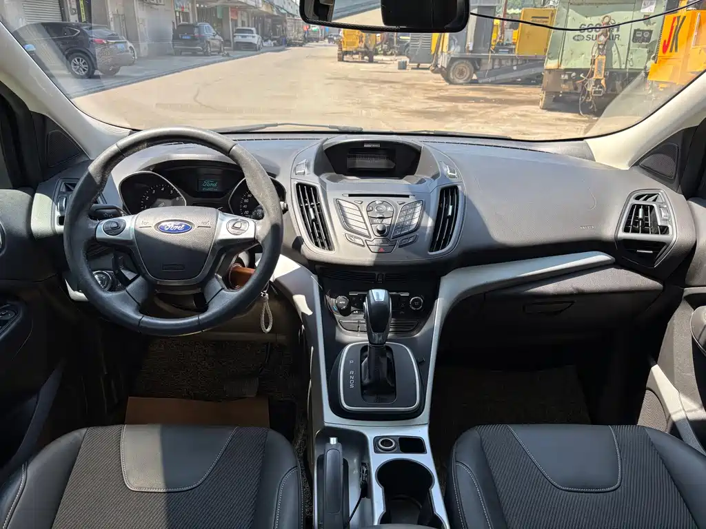 Ford Kuga — миниатюра 4