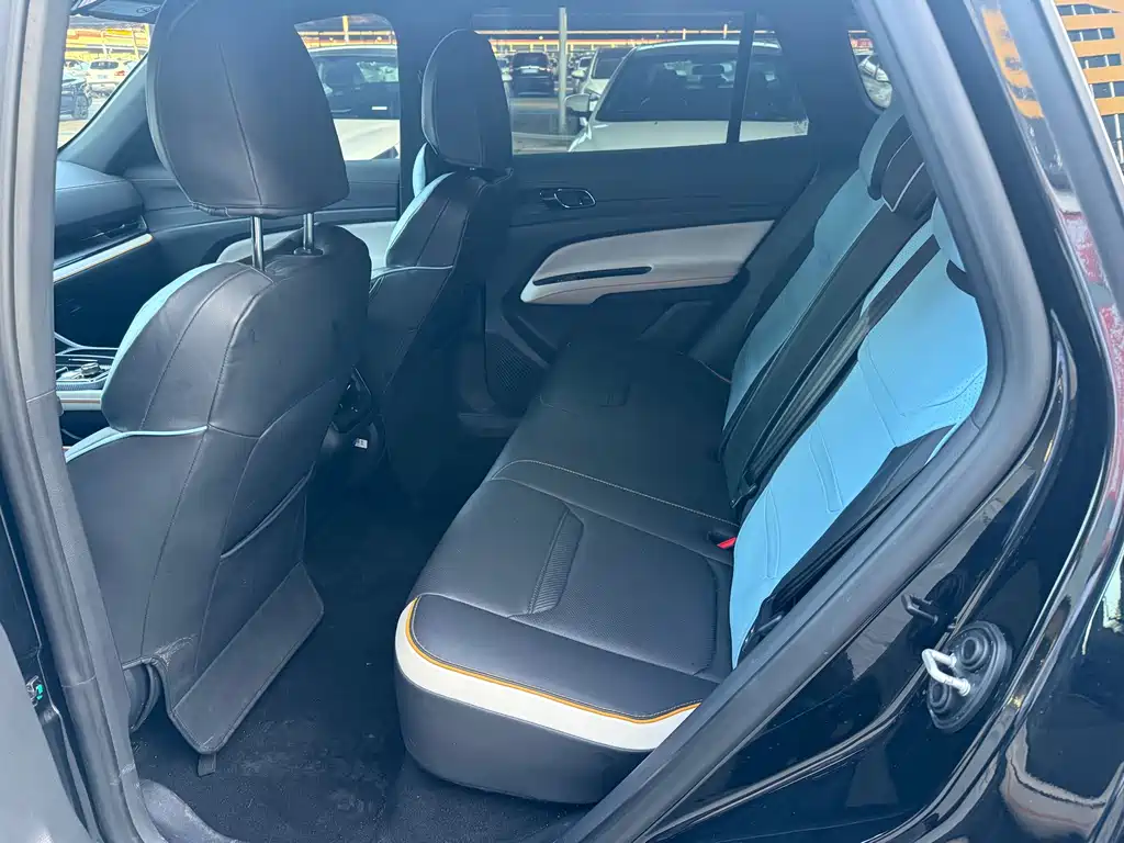 Ford Equator Sport — миниатюра 8