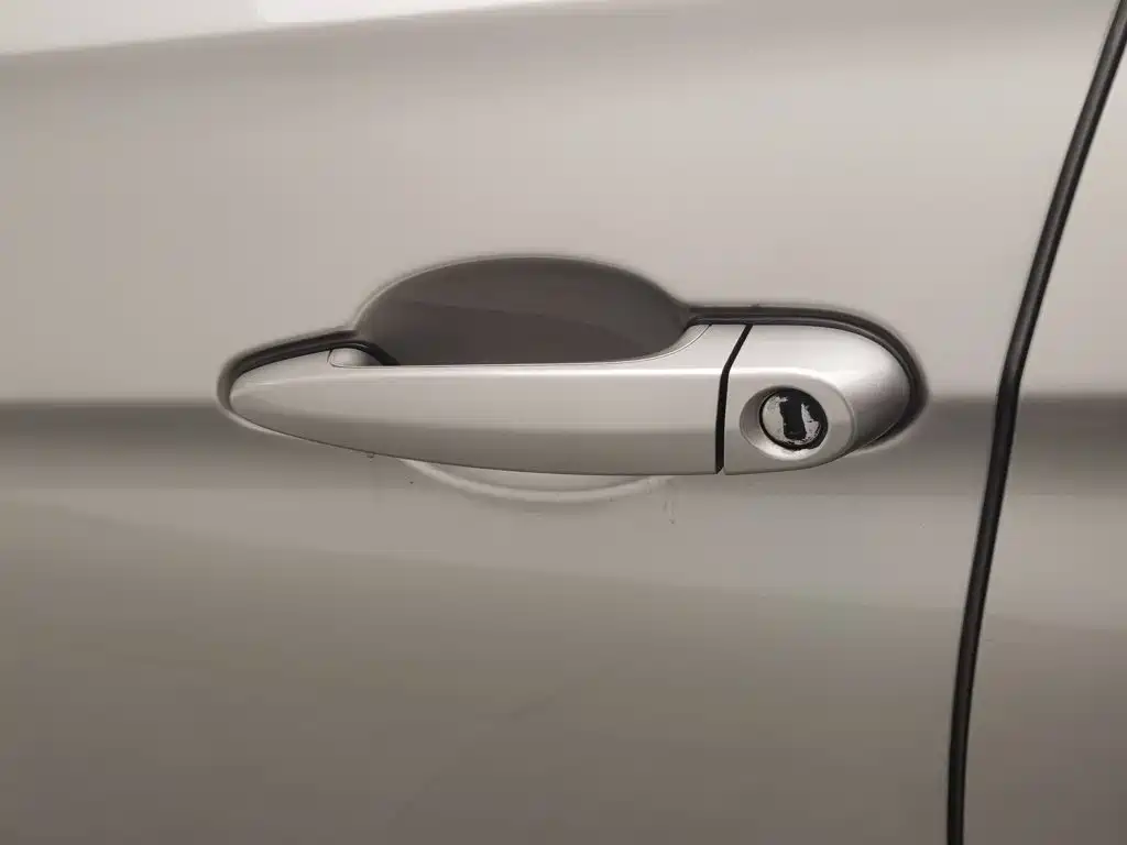 BMW 3 Series — миниатюра 18