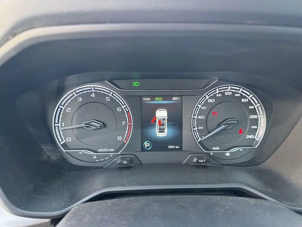 Geely Vision X6 — миниатюра 5