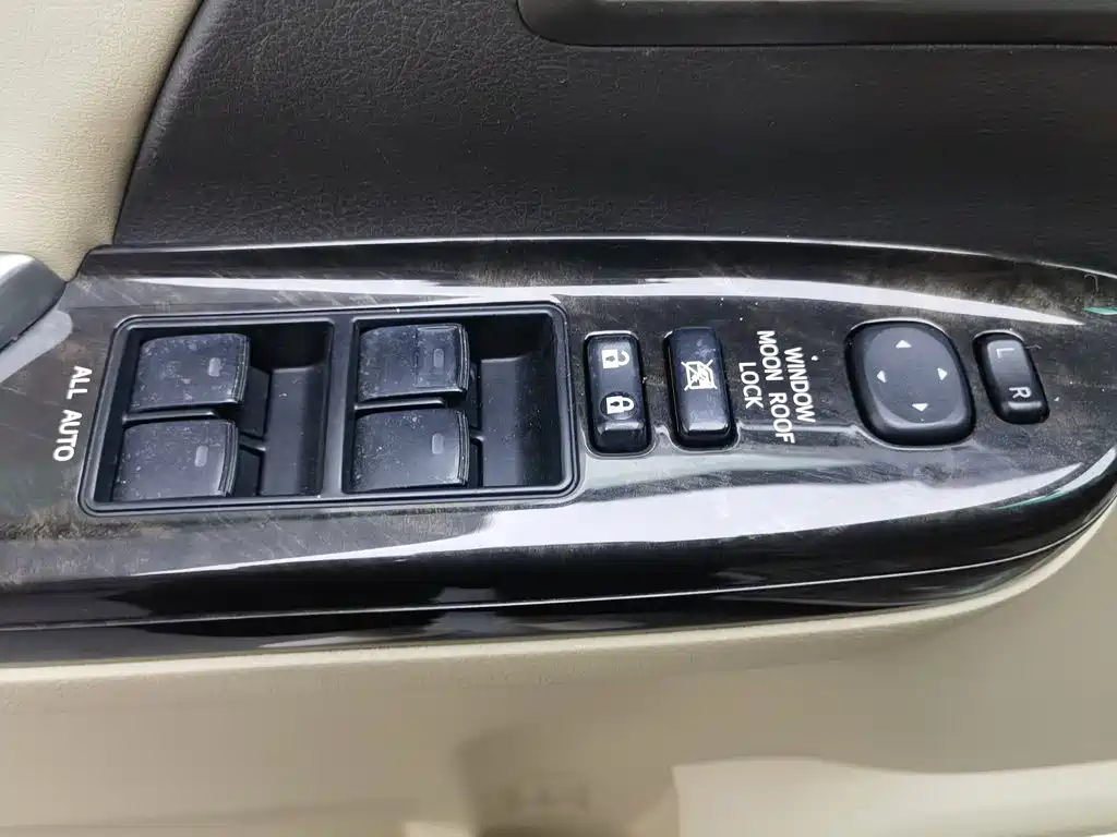 Toyota Alphard 2012 3.5L Luxury