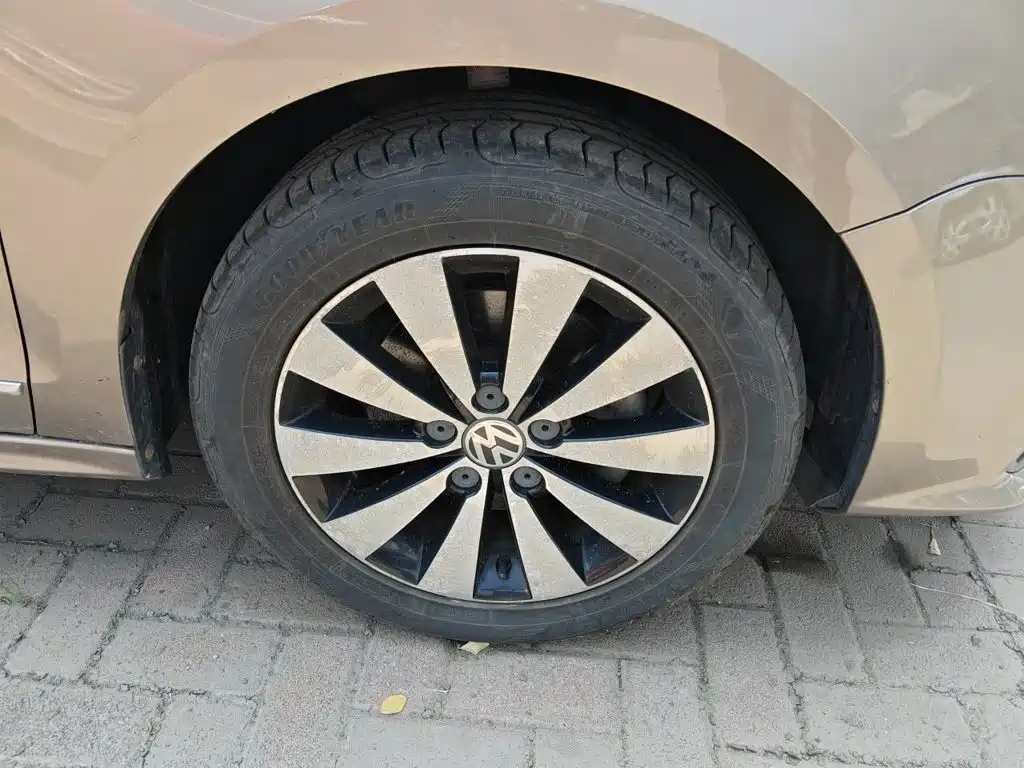 Volkswagen Sagitar — миниатюра 8
