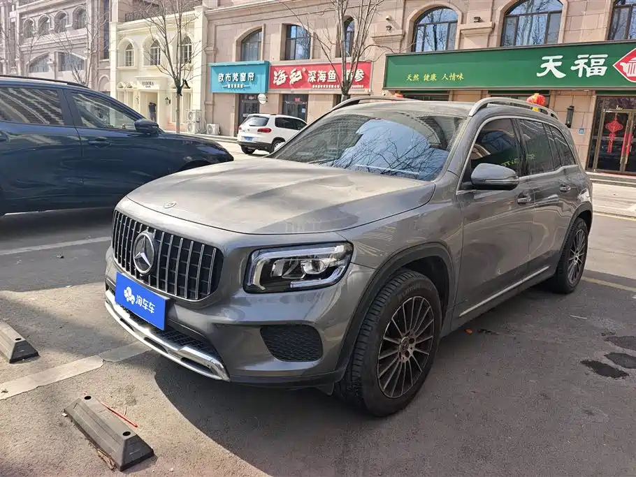 MERCEDES-BENZ GLB