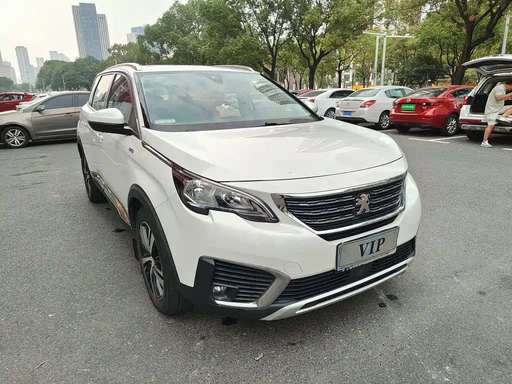 Peugeot 5008 — миниатюра 3