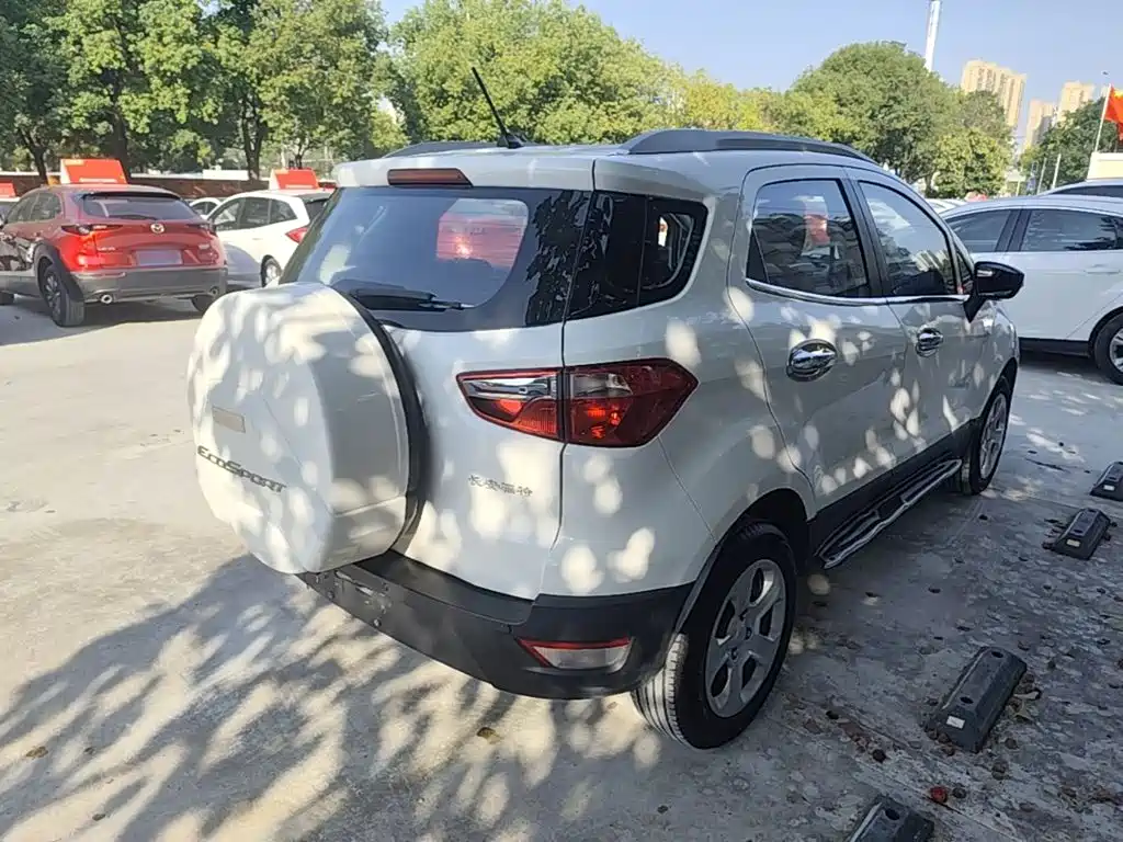 Ford Ecosport — миниатюра 7